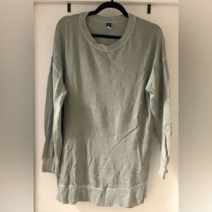 Light green crew neck sweatshirt